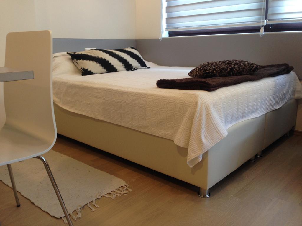 Dea'S Studio Apartment Сараево Номер фото