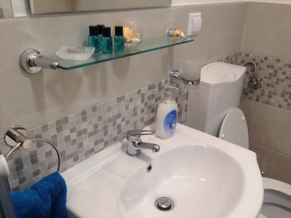 Dea'S Studio Apartment Сараево Номер фото
